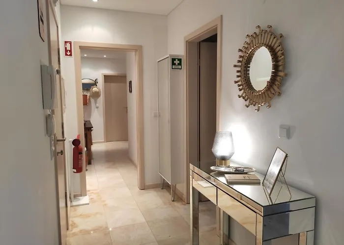 Baia I - And Rest * サン・マルティーニョ・ド・ポルト