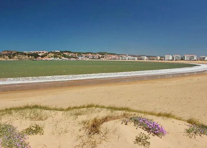 Baia I - And Rest * サン・マルティーニョ・ド・ポルト